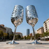 Mesh Metal Red Wine Glass Sculpture Decoration Outdoor