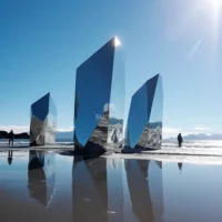 Geometric Shape Metal Iceberg Design