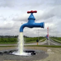 Large Metal Blue Faucet Water Fountain Outdoor Garden Decoration