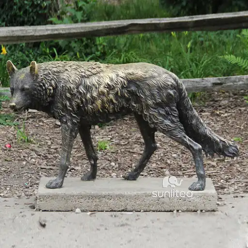 Bronze Wolf Statue