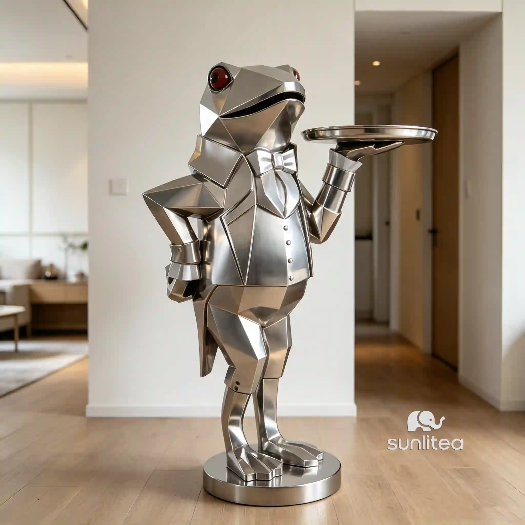 Frog Butler Statue